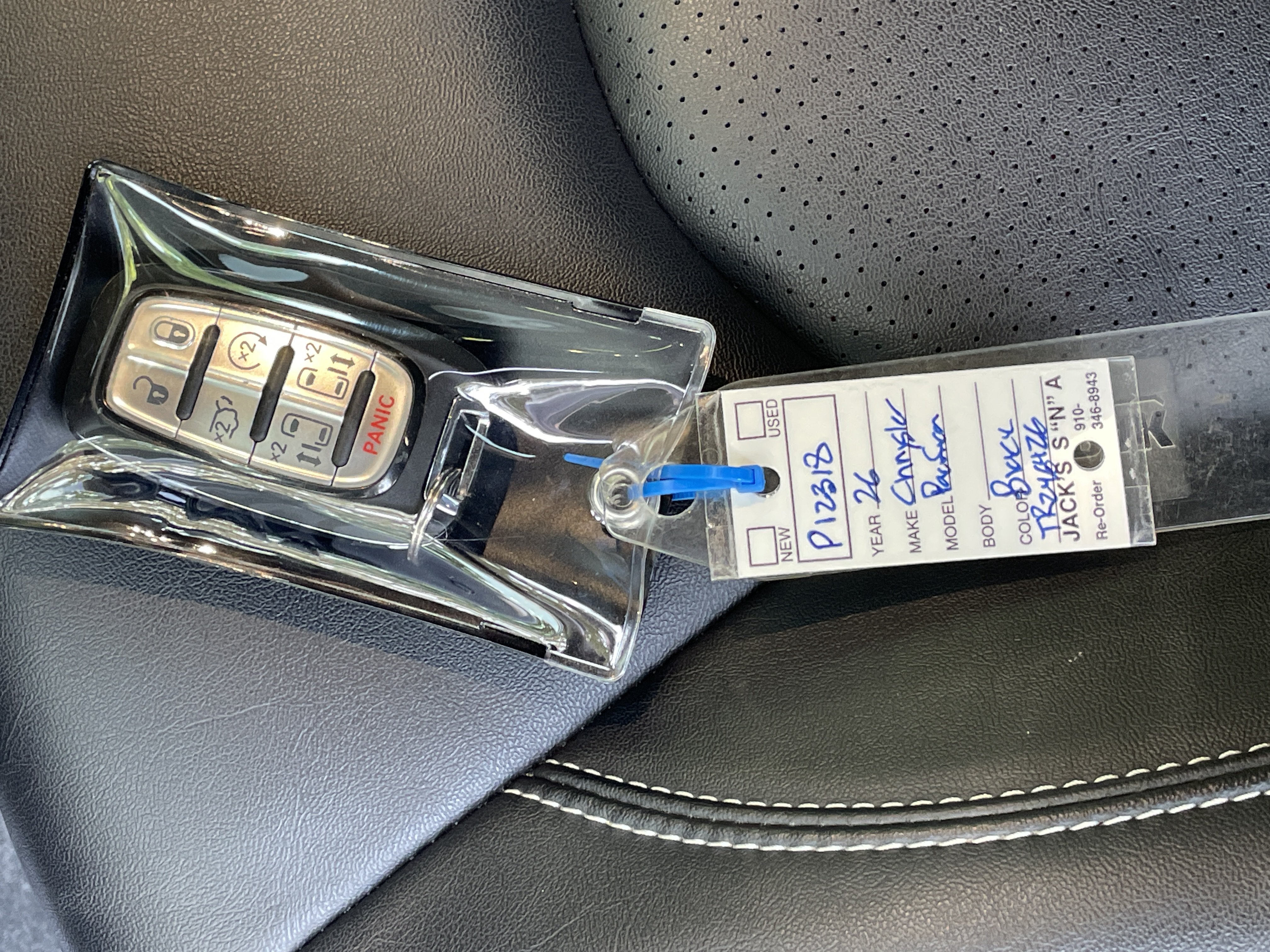 Used 2026 Chrysler Pacifica Select FWD image 34