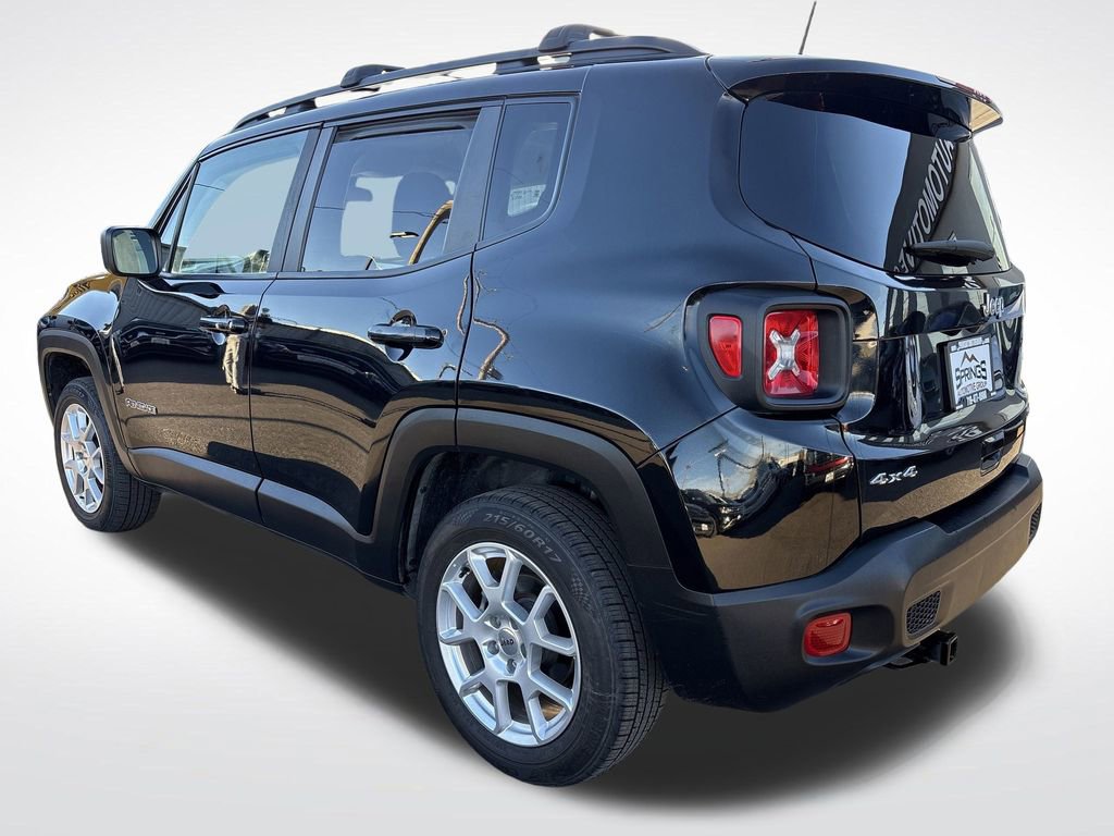 Used 2022 Jeep Renegade Latitude image 3