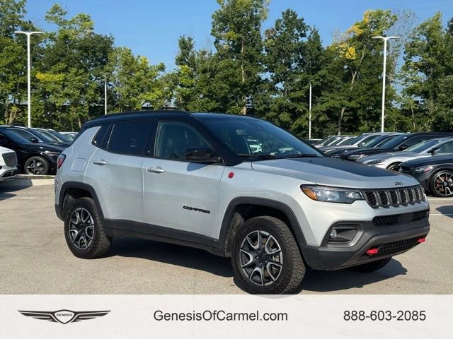 Used 2024 Jeep Compass Trailhawk image 1