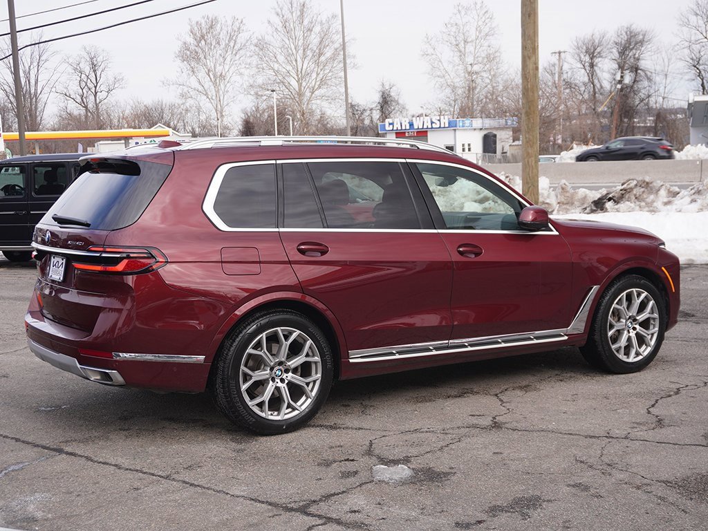 Used 2024 BMW X7 xDrive40i w/ Premium Package image 16