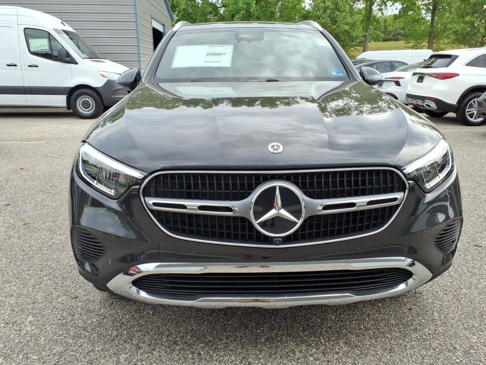 New 2026 Mercedes-Benz GLC 300 4MATIC image 3