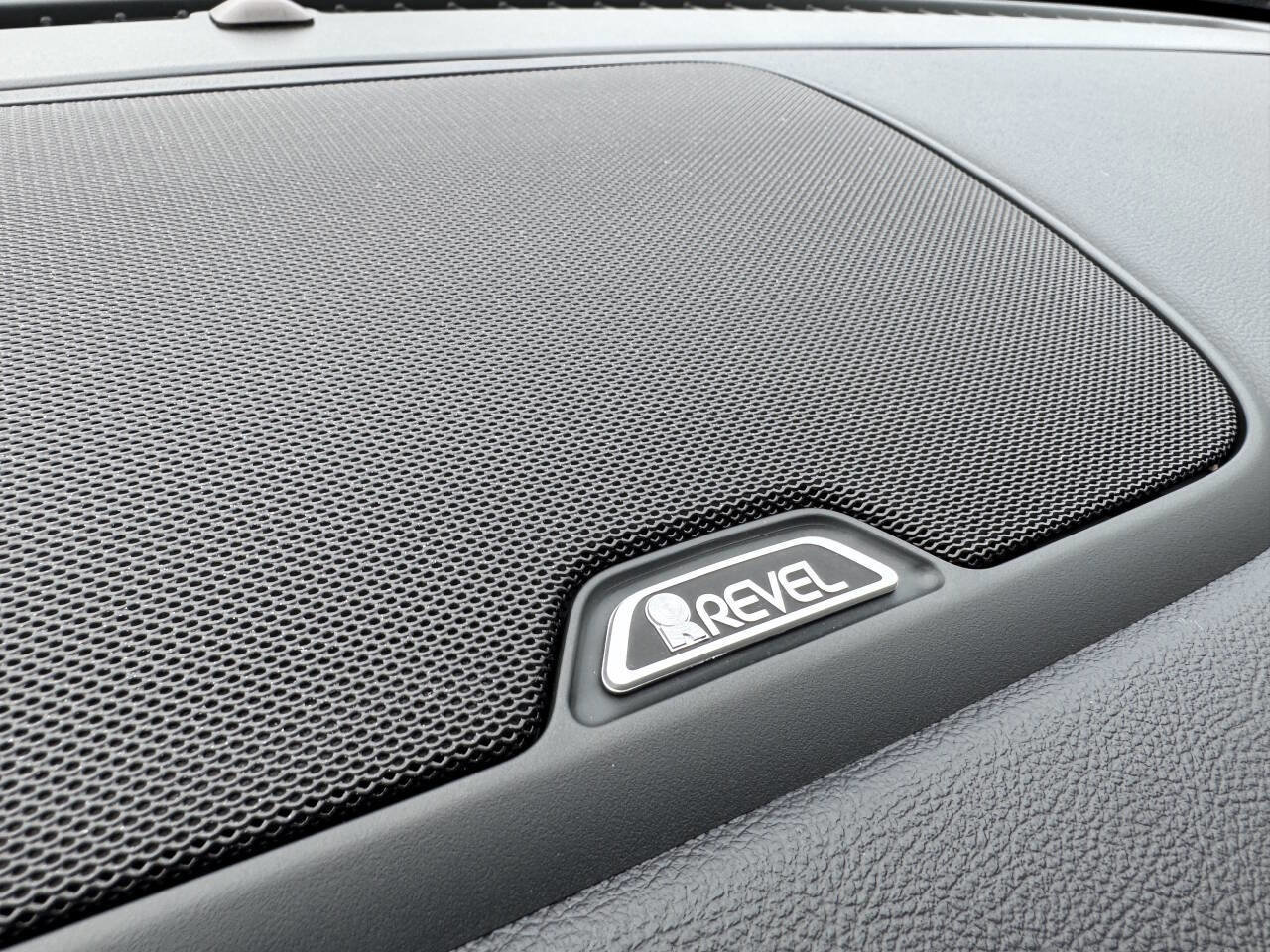 Used 2021 Lincoln Corsair Reserve w/ Equipment Group 201A image 21