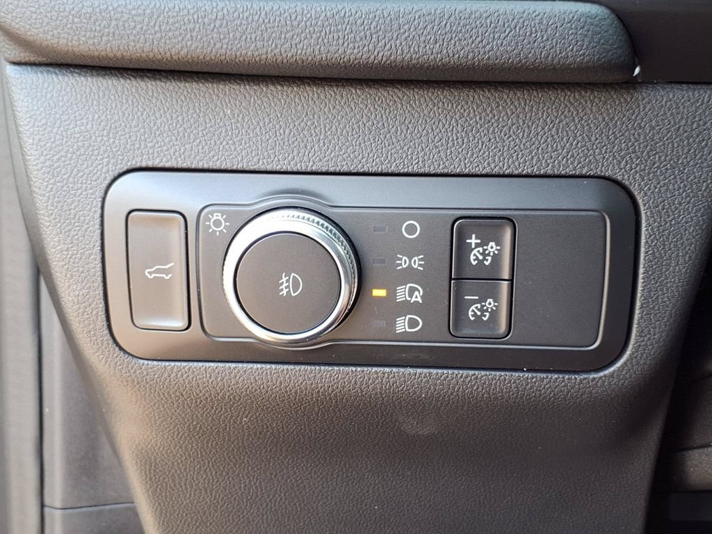 Used 2021 Ford Escape SEL FWD image 30