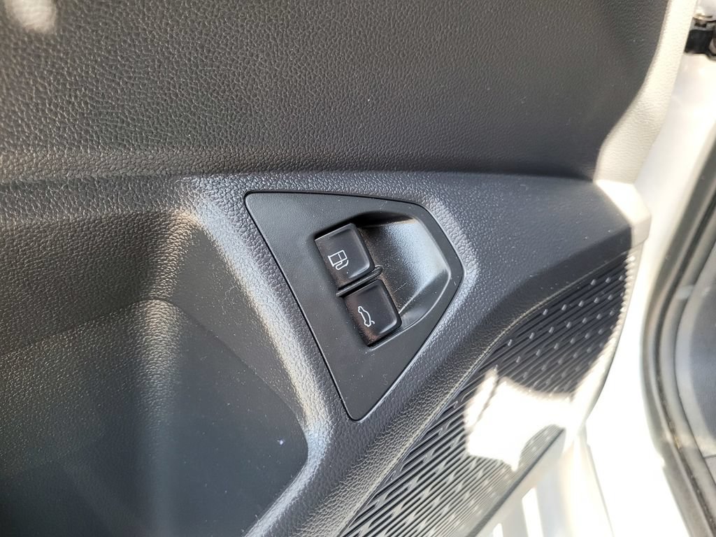 Used 2021 Volkswagen Jetta R-Line w/ R-Line Cold Weather Package FWD image 32