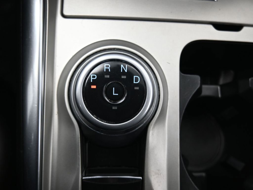 Used 2022 Ford Explorer XLT w/ Equipment Group 202A image 31