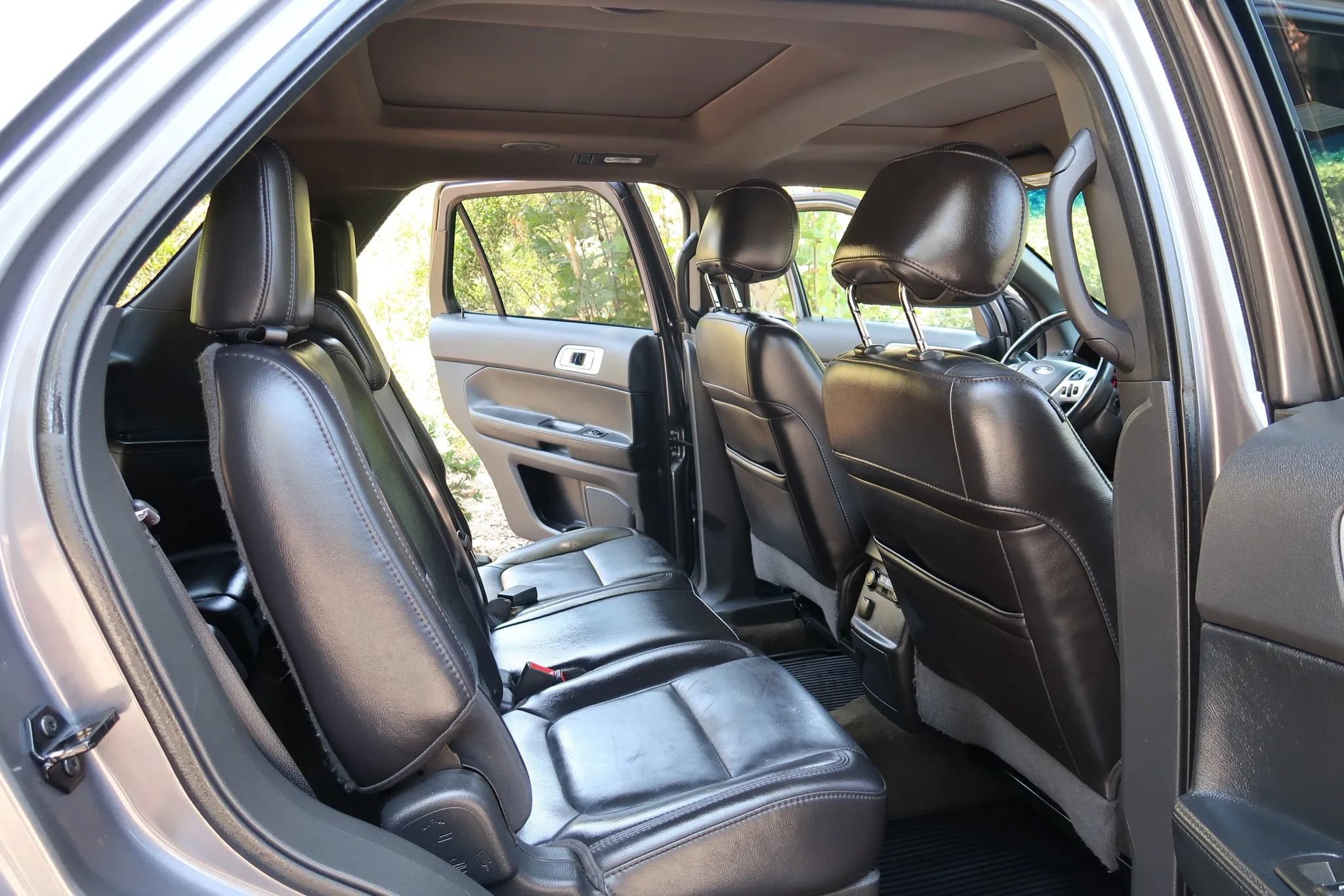 Used 2013 Ford Explorer XLT AWD/4WD image 18