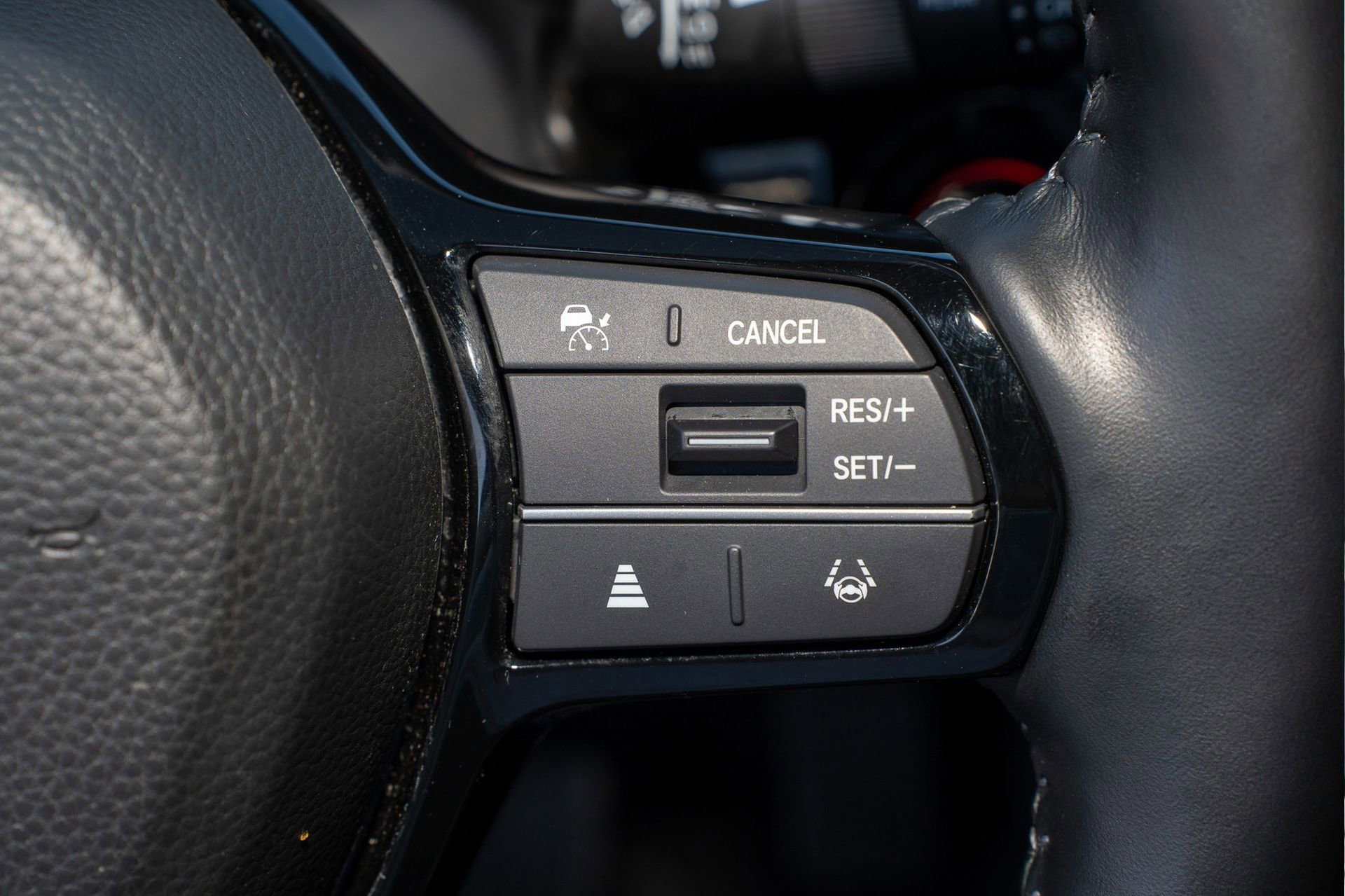 Certified 2025 Honda CR-V EX-L image 32