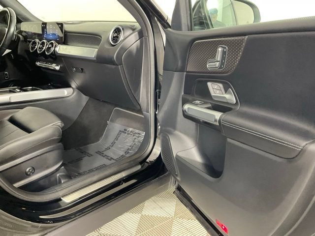 Used 2025 Mercedes-Benz GLB 250 image 15