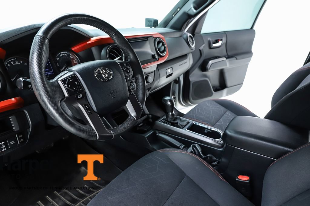 Used 2018 Toyota Tacoma TRD Off-Road image 56