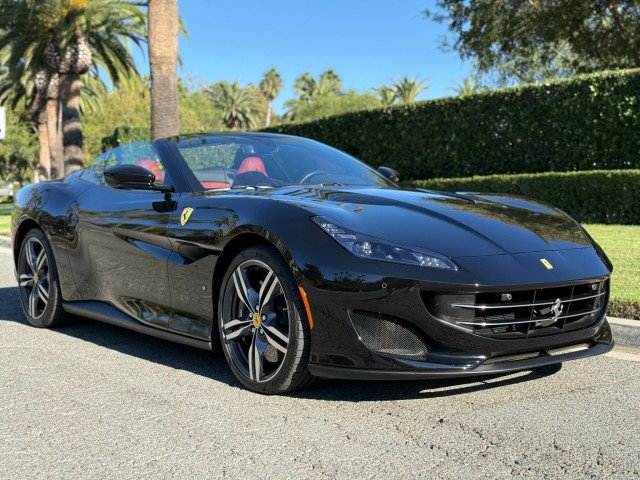 Used 2019 Ferrari Portofino RWD image 11