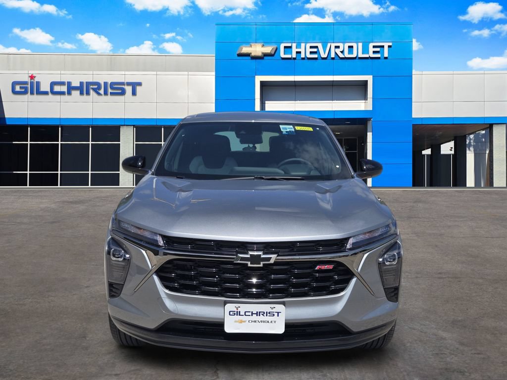 New 2026 Chevrolet Trax RS w/ Driver Confidence Package FWD video 2