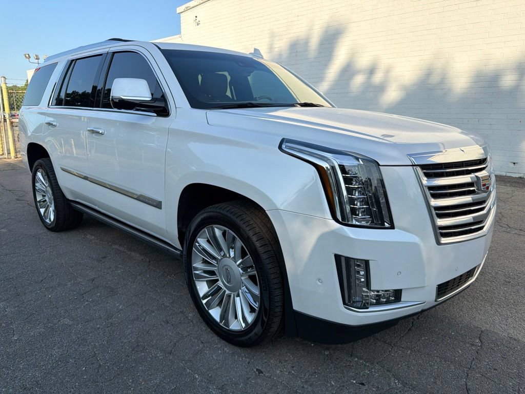 Used 2019 Cadillac Escalade Platinum AWD/4WD image 8