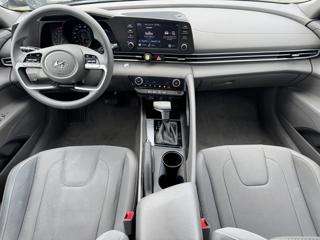 Used 2022 Hyundai Elantra SEL FWD image 22