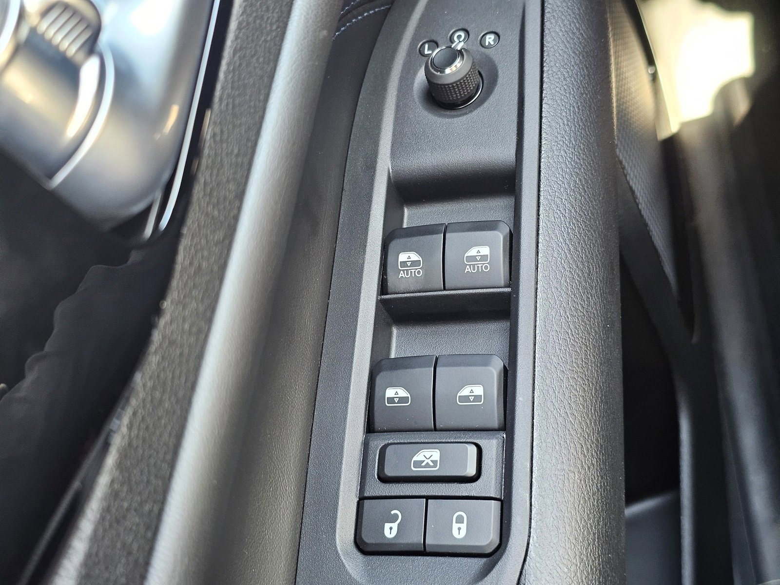 New 2026 Jeep Compass Latitude image 19