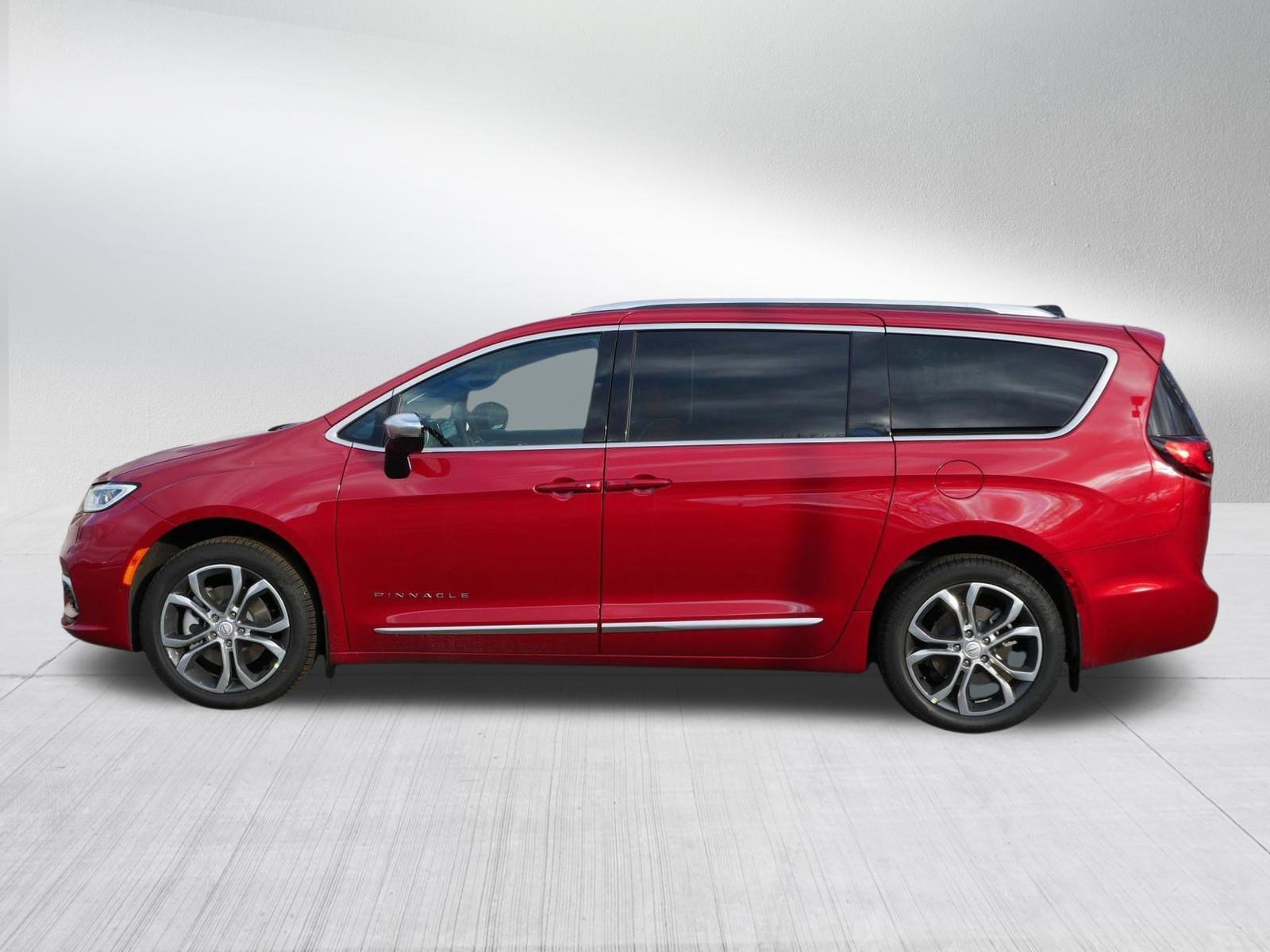 New 2026 Chrysler Pacifica Pinnacle AWD/4WD image 4