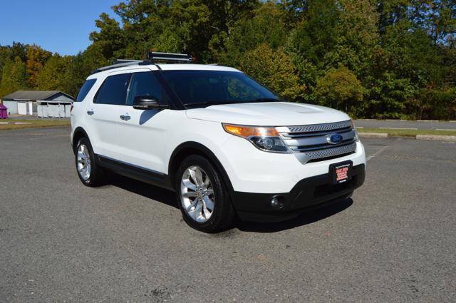 Used 2013 Ford Explorer XLT AWD/4WD image 3