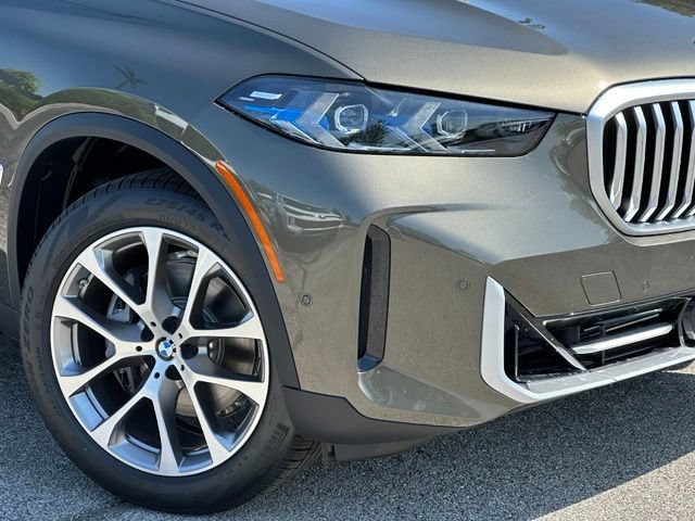New 2026 BMW X5 xDrive40i w/ Climate Comfort Package AWD/4WD image 2
