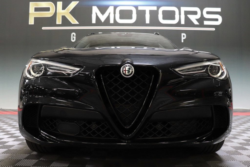 Used 2022 Alfa Romeo Stelvio Quadrifoglio w/ Active Assist Plus Package AWD/4WD image 13