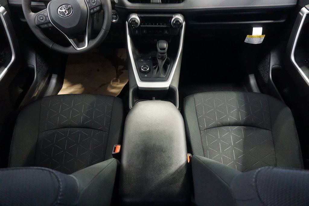 New 2025 Toyota RAV4 XLE image 32
