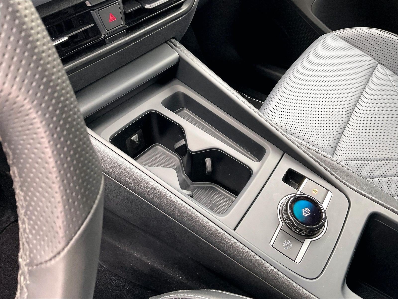Certified 2025 Volkswagen Tiguan SE R-Line AWD/4WD image 17