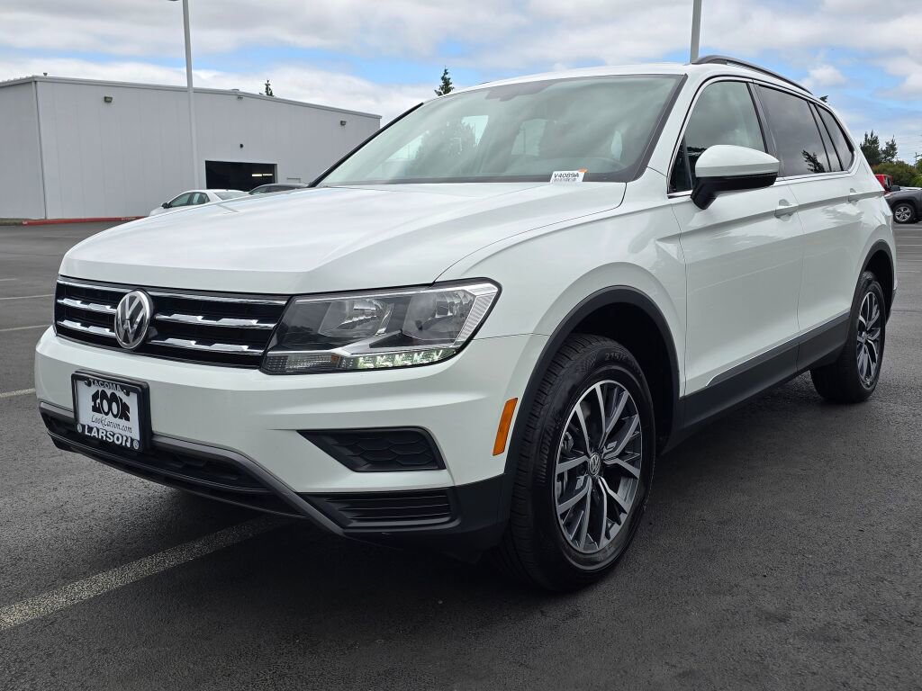 Used 2020 Volkswagen Tiguan SE image 8