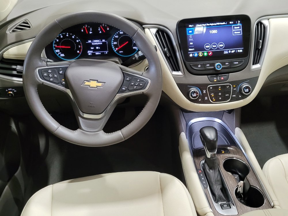Used 2022 Chevrolet Malibu LT w/ Leather Package FWD image 22