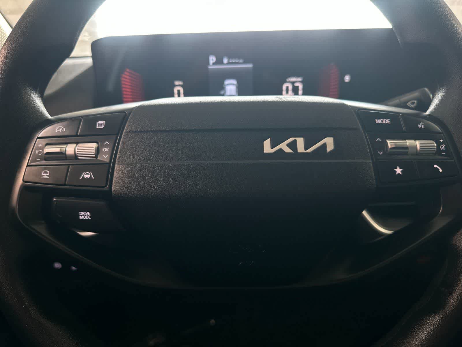 Used 2025 Kia K4 FWD image 24