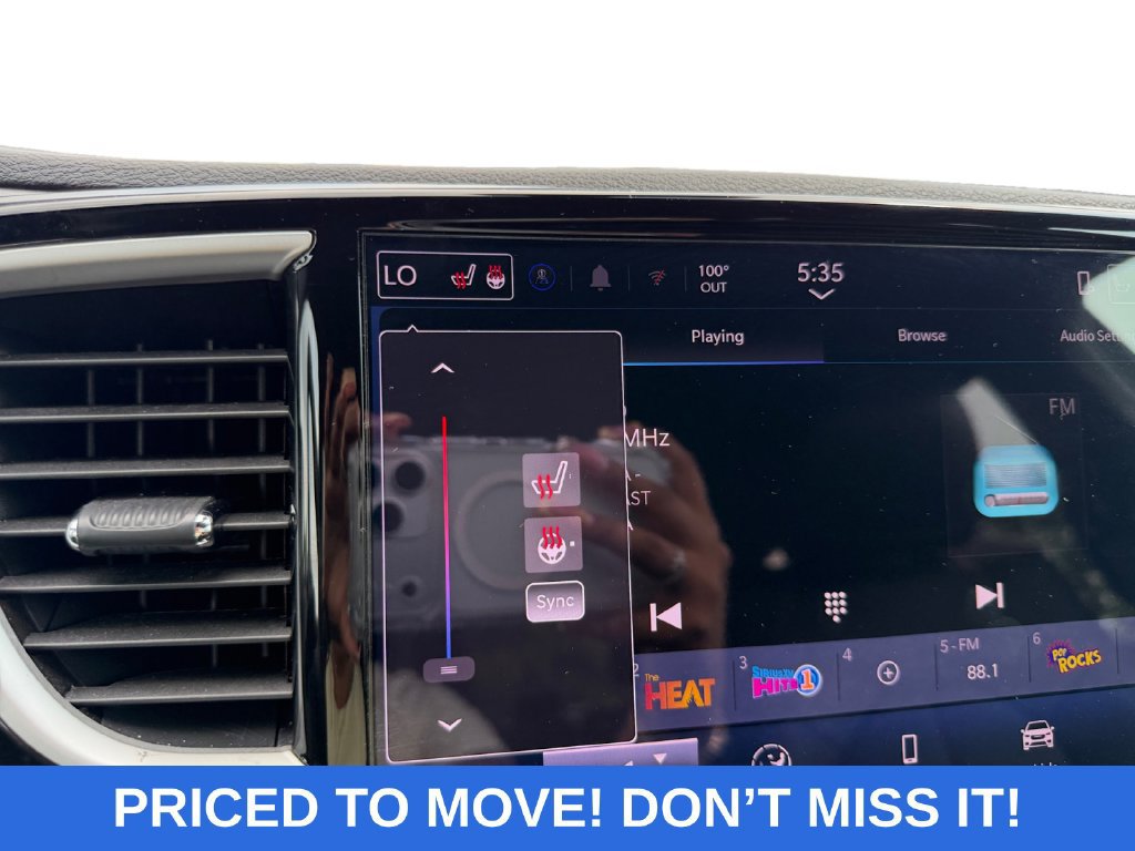 Used 2025 Chrysler Pacifica Select FWD image 16