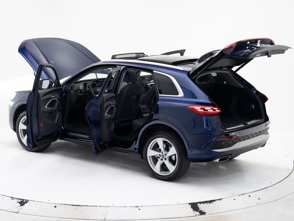 Certified 2025 Audi Q5 Premium w/ Premium Plus AWD/4WD image 31