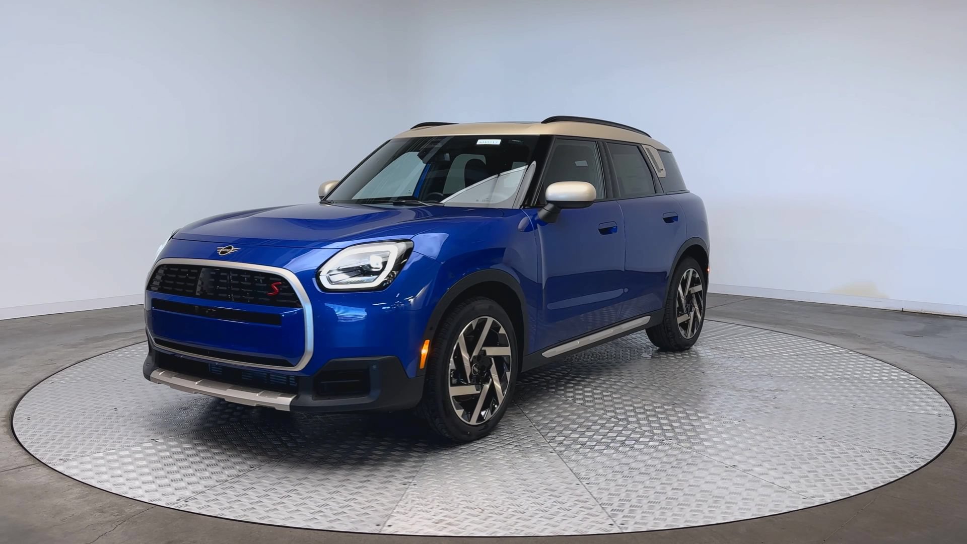 Certified 2026 MINI Cooper Countryman S w/ Comfort Package Max AWD/4WD image 4