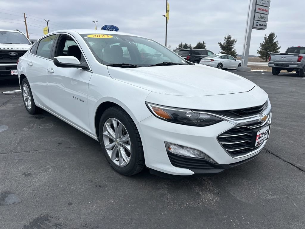 Used 2023 Chevrolet Malibu LT w/ Driver Confidence Package image 2