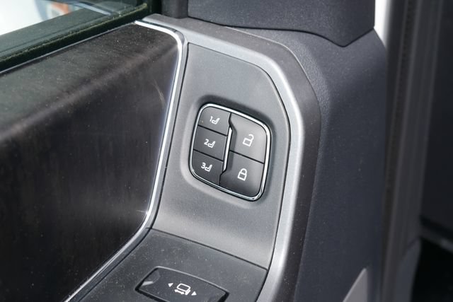 New 2026 Ford F550 4x4 Crew Cab image 13