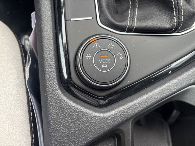 New 2026 Volkswagen Taos SE image 23