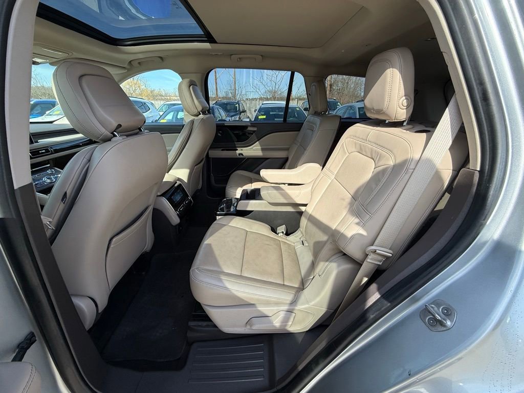Used 2020 Lincoln Aviator Reserve w/ Equipment Group 201A AWD/4WD image 9