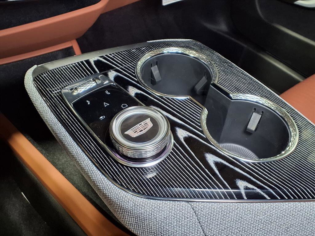 New 2026 Cadillac Optiq Sport 2 image 19