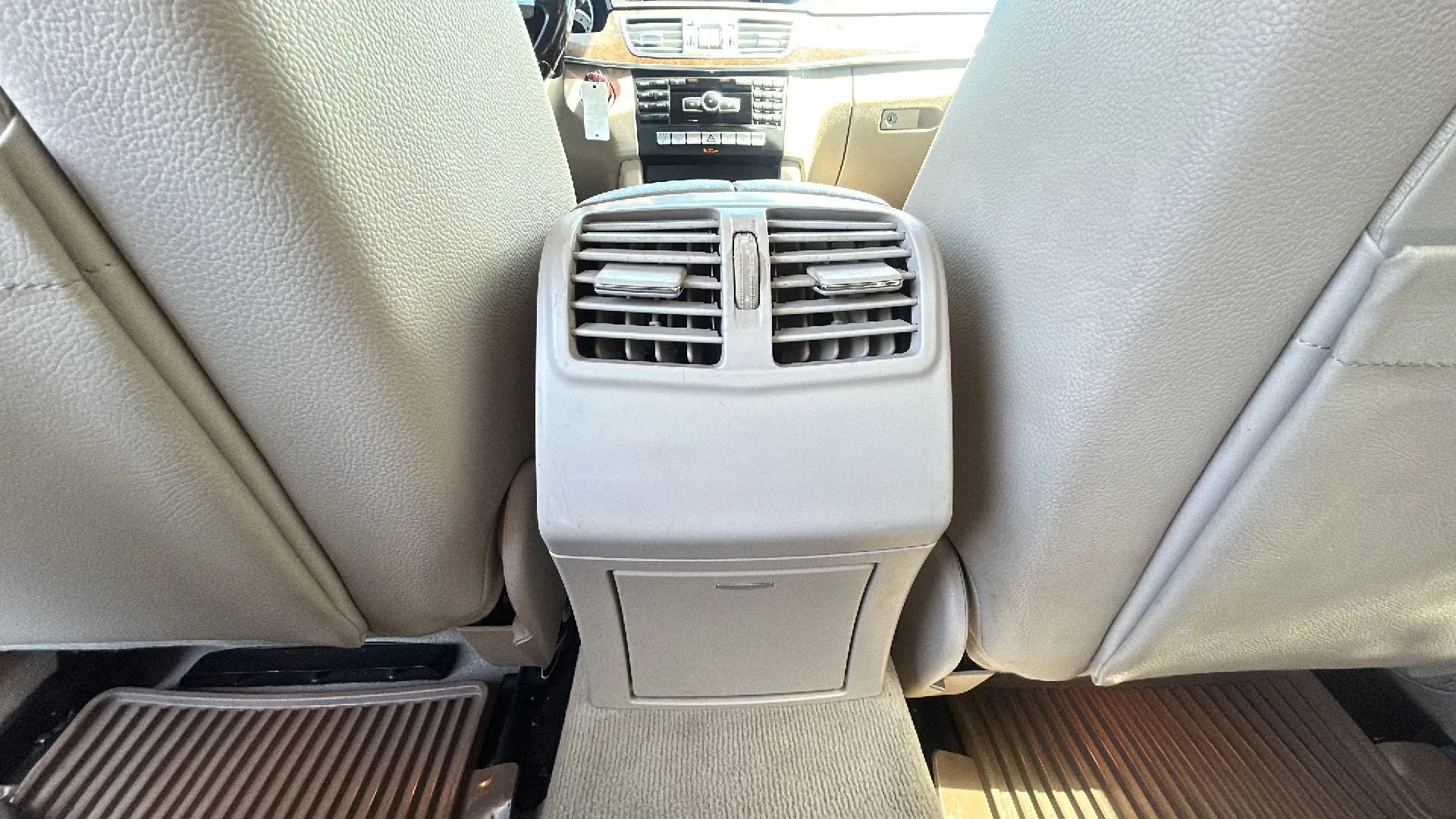 Used 2014 Mercedes-Benz E 350 Sedan image 33