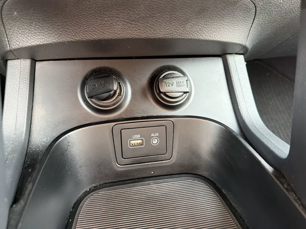 Used 2018 Hyundai Santa Fe Sport FWD image 32