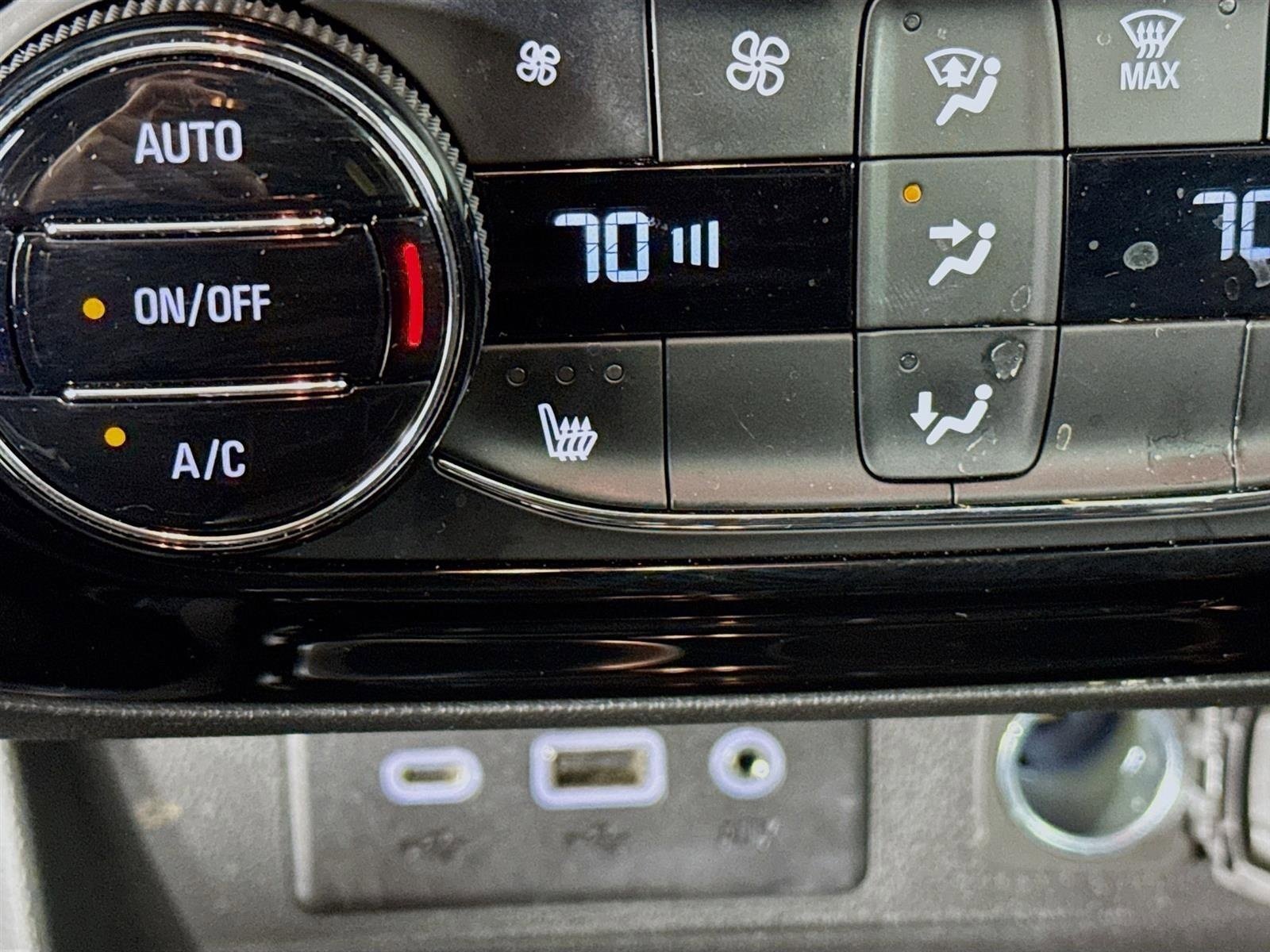 Certified 2023 Buick Encore GX Select image 20