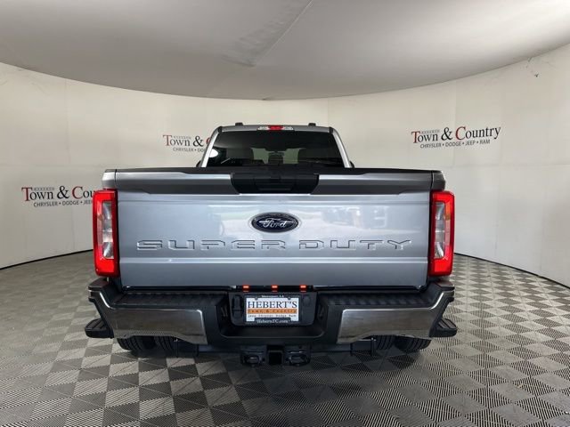 Used 2024 Ford F350 XLT image 8
