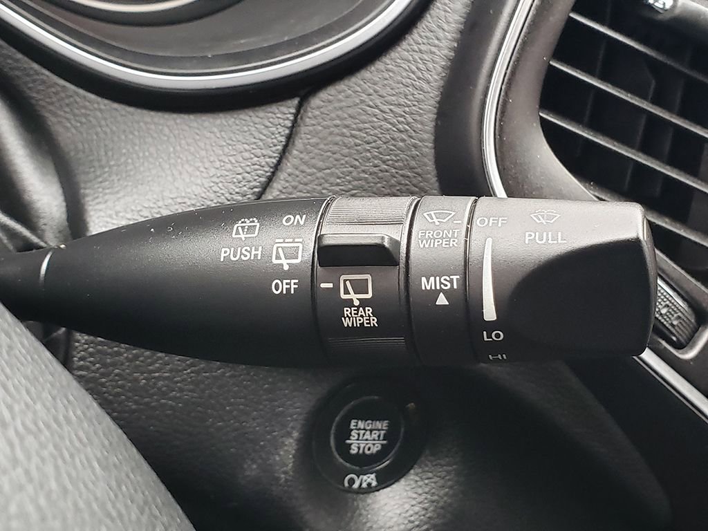 Used 2019 Jeep Cherokee Trailhawk image 29