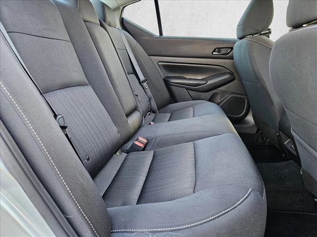 Used 2024 Nissan Altima 2.5 SV FWD image 18