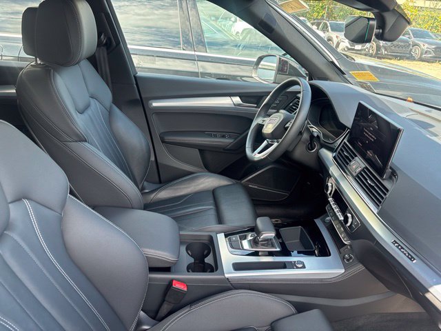 Used 2024 Audi Q5 2.0T Premium Plus w/ Premium Plus Package AWD/4WD image 10