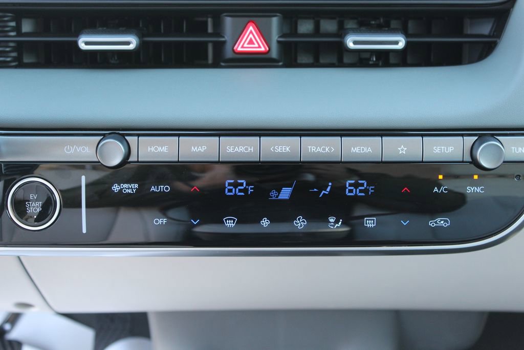 Used 2025 Hyundai Ioniq 5 Limited image 23