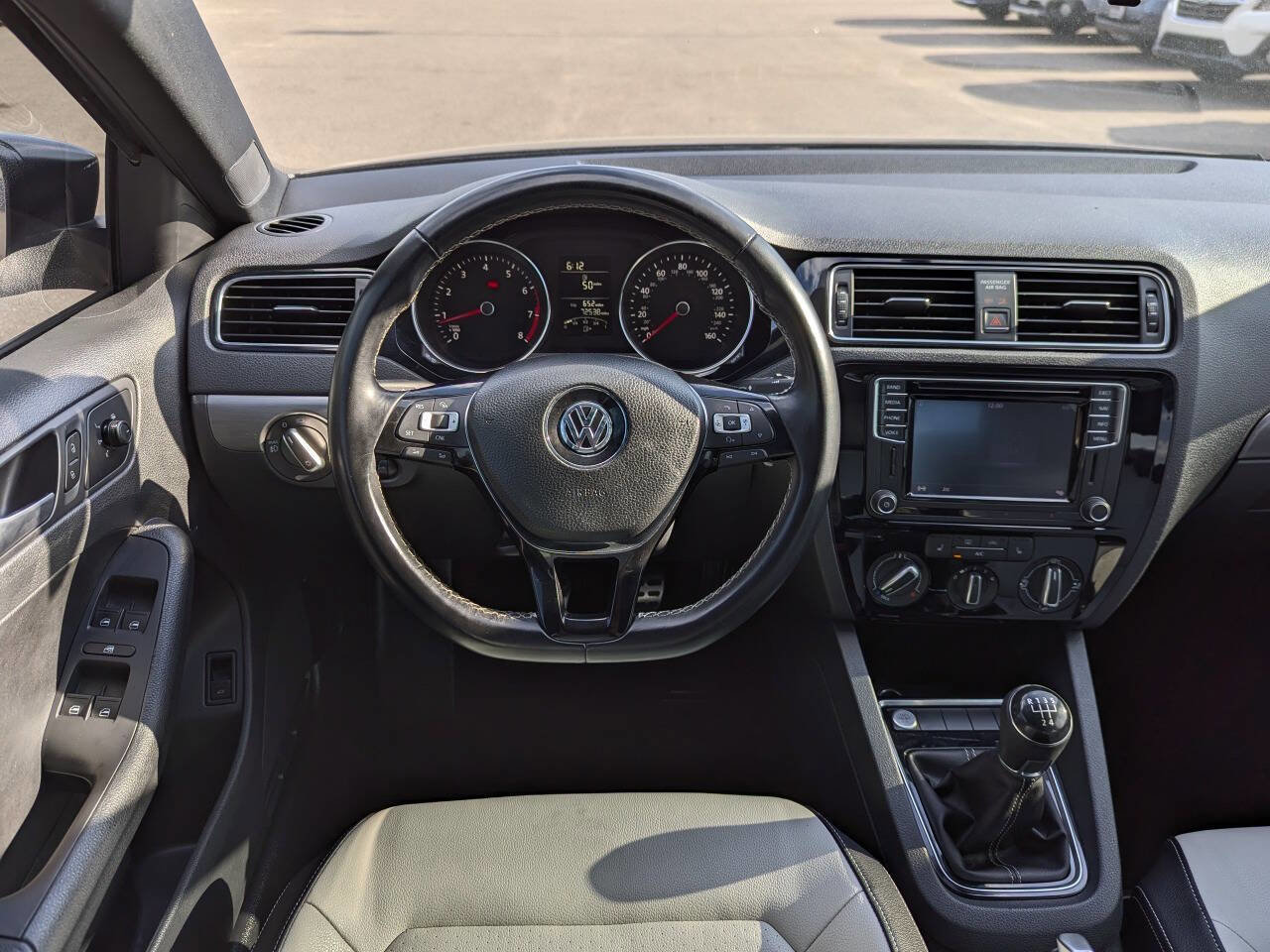 Used 2016 Volkswagen Jetta Sport FWD image 16