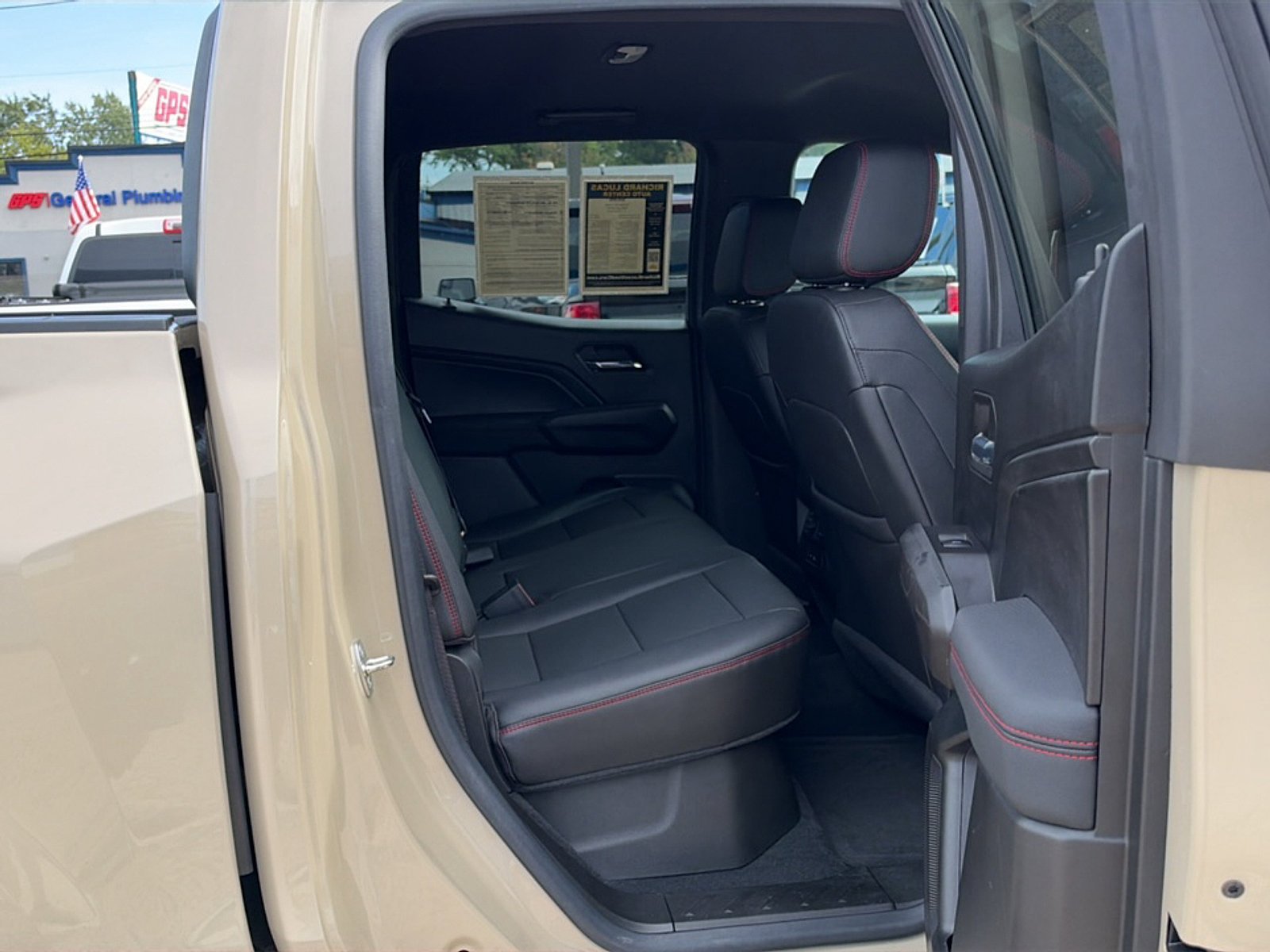 Used 2023 Chevrolet Colorado Z71 w/ Z71 Convenience Package 2 AWD/4WD image 20