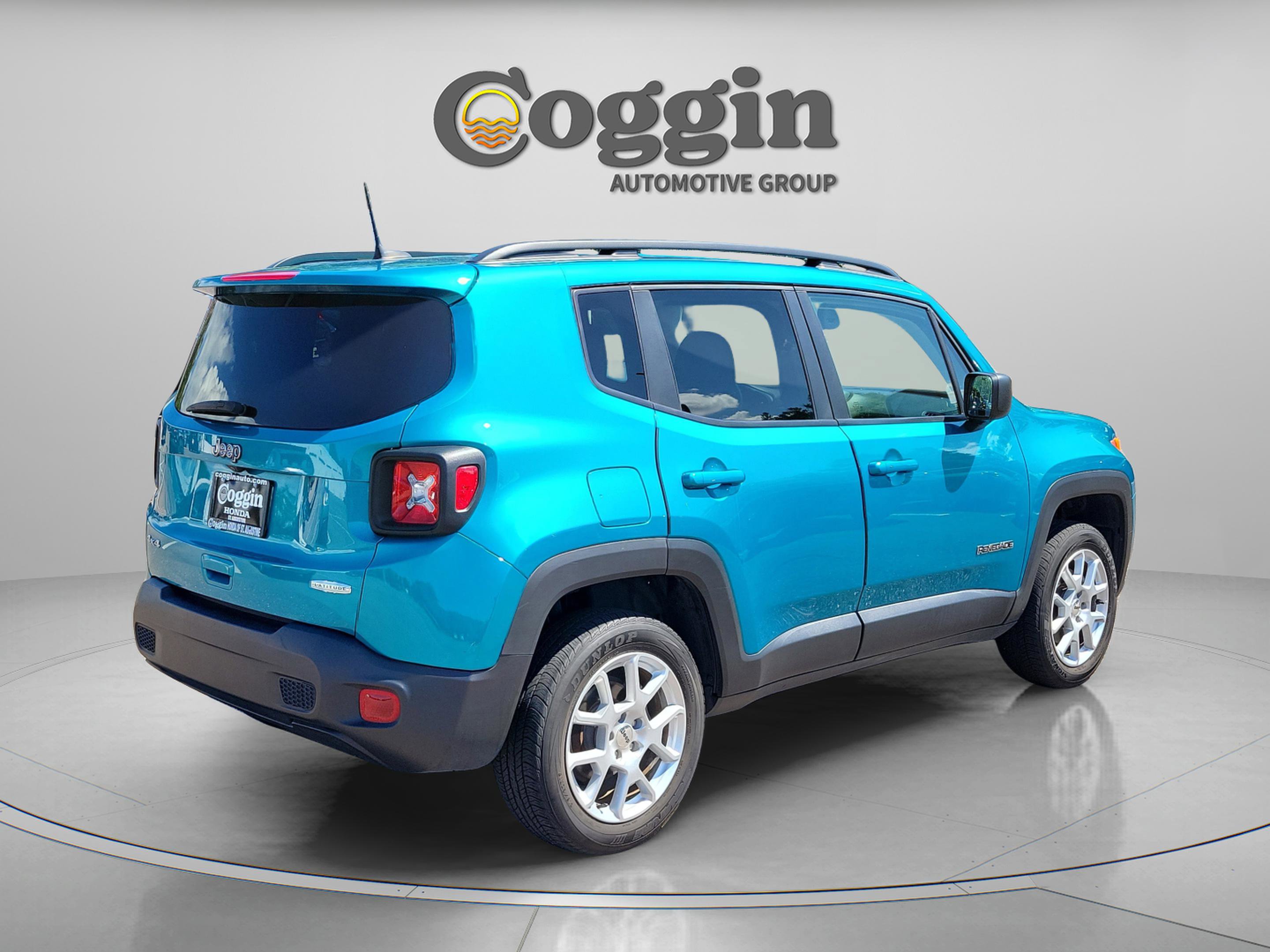 Used 2022 Jeep Renegade Latitude w/ Convenience Group AWD/4WD image 5