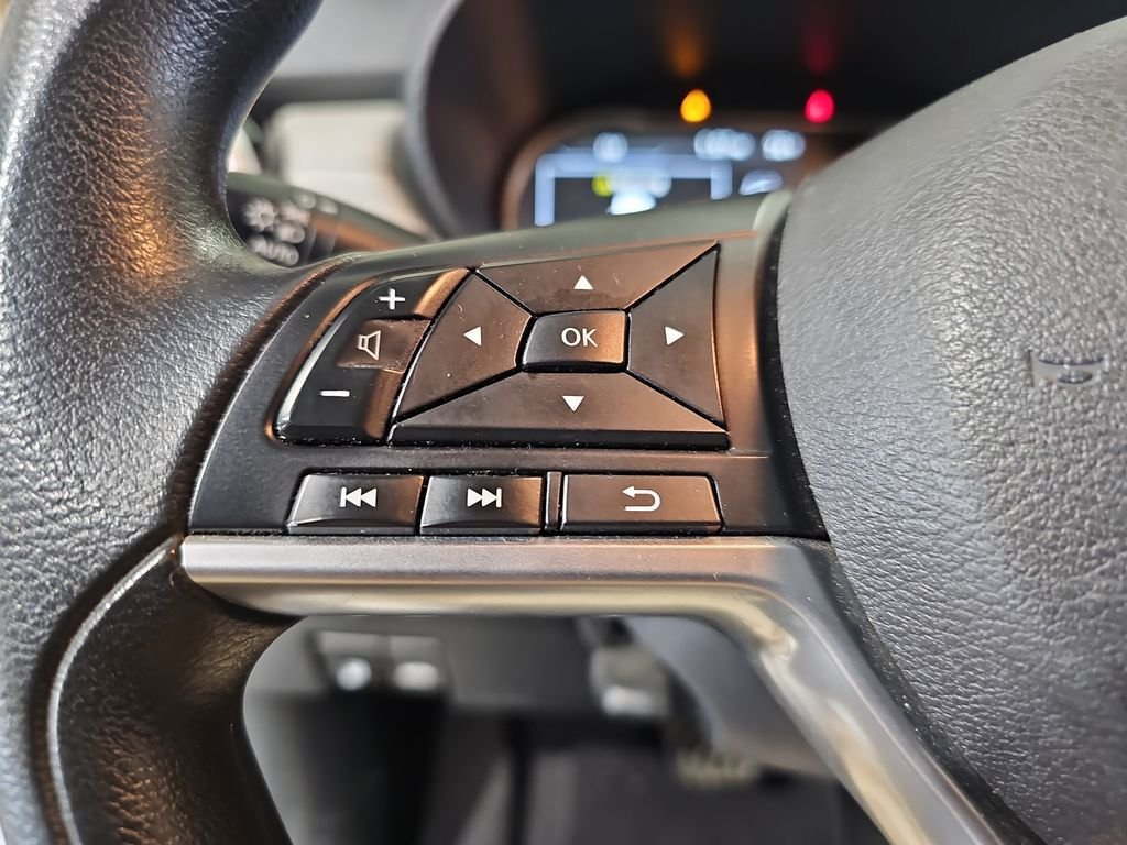 Used 2021 Nissan Versa SV FWD image 19