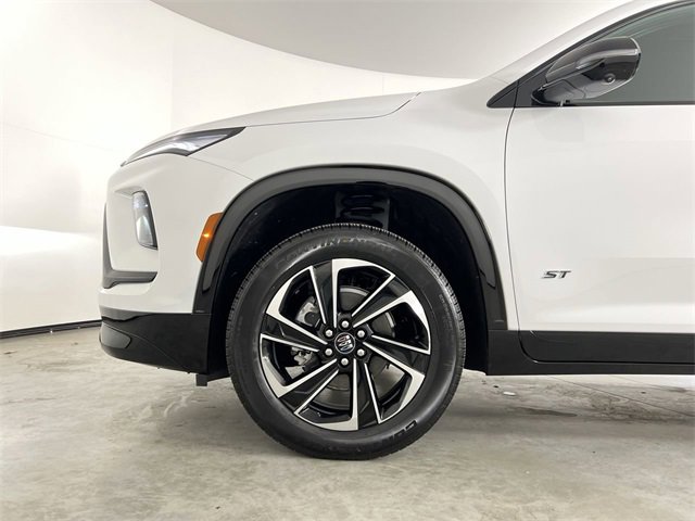 Certified 2025 Buick Enclave Sport Touring image 33