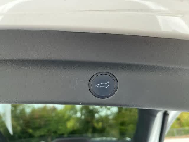 Used 2021 Tesla Model Y Long Range AWD/4WD image 33