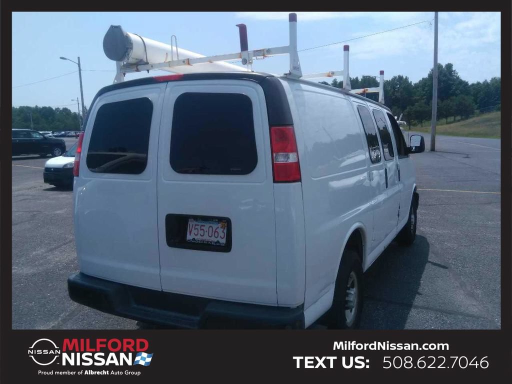 Used 2020 Chevrolet Express 2500 w/ Driver Convenience Package RWD image 2